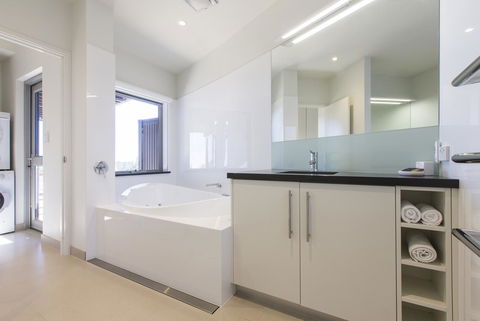 Aquatic Visions - Accommodation Kalgoorlie 19