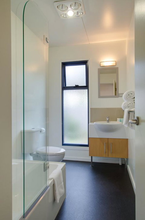 Swansea Beach Chalets - Accommodation Kalgoorlie 9