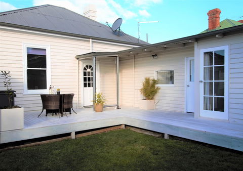 Horlock House - Accommodation Kalgoorlie 9