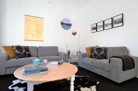 Horlock House - Accommodation Kalgoorlie 2