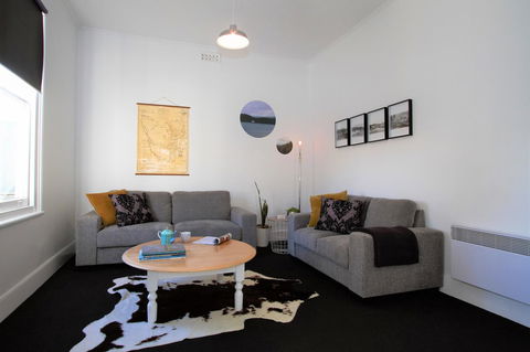Horlock House - Accommodation Kalgoorlie 8