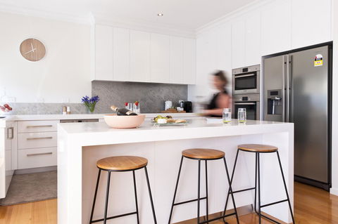 Sandy Bay Waterfront Home - Accommodation Kalgoorlie 7