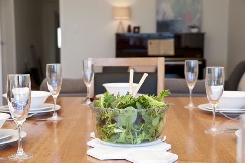 Sandy Bay Waterfront Home - Accommodation Kalgoorlie 18