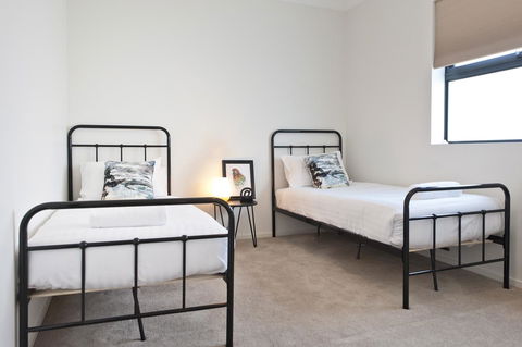 Sandy Bay Waterfront Home - Accommodation Kalgoorlie 11