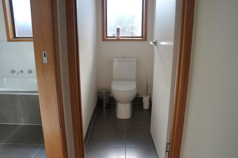 Modern 2 Bedroom Appartment - Accommodation Kalgoorlie 12