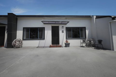 Georges Bay Apartments - Accommodation Kalgoorlie 31