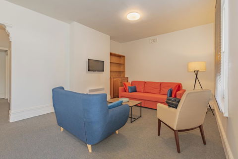 4 Bedroom House - Hobart CBD - Free Parking - Free WIFI - Accommodation Kalgoorlie 22