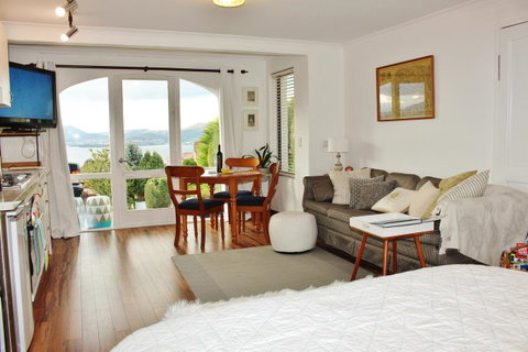 Million Dollar Views - Accommodation Kalgoorlie 32