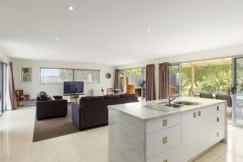170 Hazards View Drive - Unit 2 - Accommodation Kalgoorlie 1
