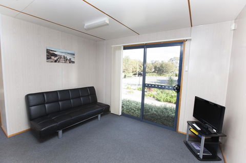 Seven Mile Beach Cabin And Caravan Park - Accommodation Kalgoorlie 18