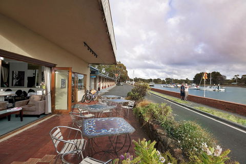 The Waterfront Wynyard - Accommodation Kalgoorlie 3