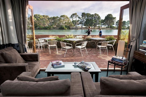 The Waterfront Wynyard - Accommodation Kalgoorlie 8