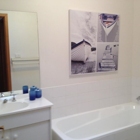 Reflections On The Bay - Accommodation Kalgoorlie 13
