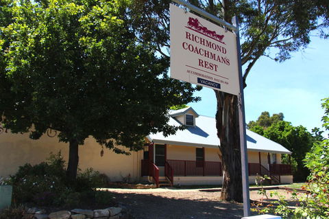 Richmond Coachmans Rest - Accommodation Kalgoorlie 10
