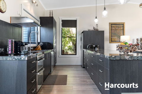 The WeareHouse In Deloraine - Accommodation Kalgoorlie 6