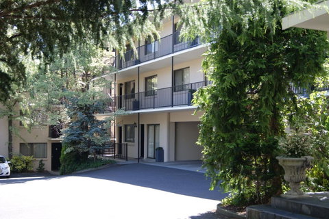 Grosvenor Court Apartments - Accommodation Kalgoorlie 0