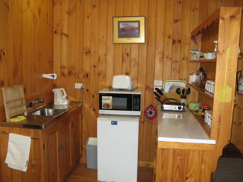 The Grove Cottages - Accommodation Kalgoorlie 16