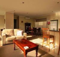 Hobart Villa - Accommodation Kalgoorlie