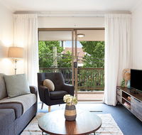 Newly-furnished 2-Bed Apartment with Gym and Pool - Accommodation Kalgoorlie