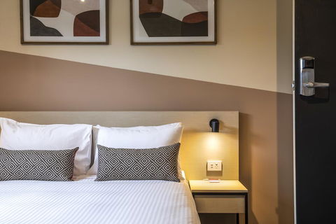 Nightcap At Manhattan Hotel - Accommodation Kalgoorlie 2