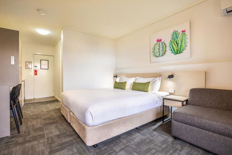 Nightcap At Shoppingtown Hotel - Accommodation Kalgoorlie 0