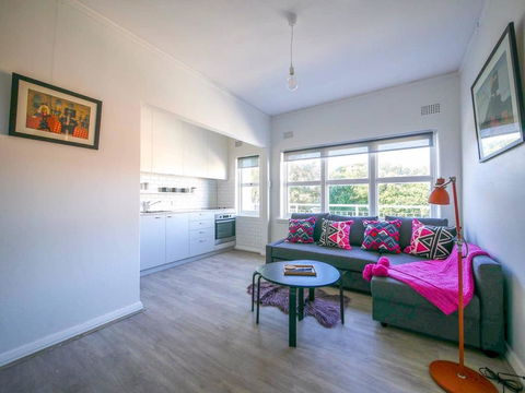 North Bondi Living - 200 Metres Walk To The Beach - Accommodation Kalgoorlie 0