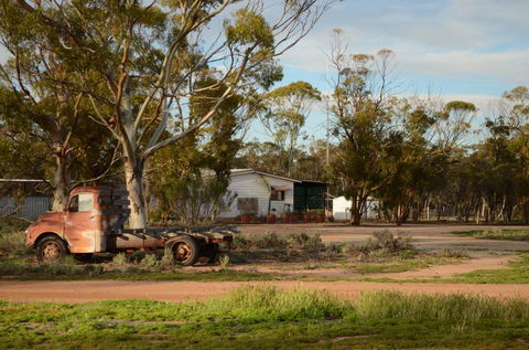 Nulla Nulla Farm Retreat - Accommodation Kalgoorlie 0
