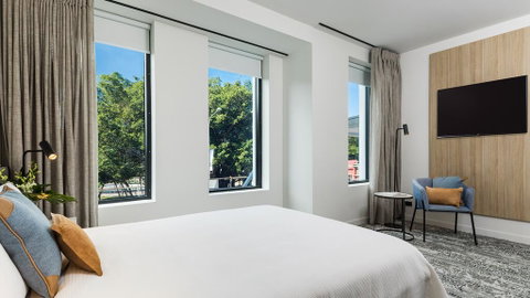 Oaks Cairns Hotel - Accommodation Kalgoorlie 2
