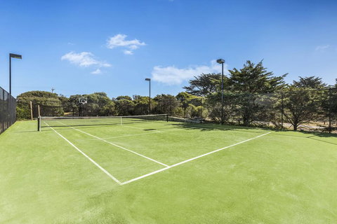 Ocean Luxe Retreat Luxury House With Pool, Tennis Court, Fireplace, Walk To Beach - Accommodation Kalgoorlie 1