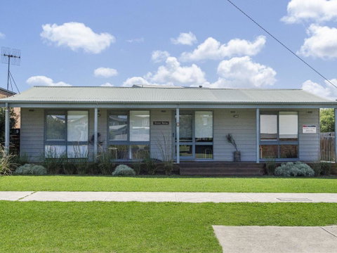 Ocean Spray Retreat - Accommodation Kalgoorlie 0