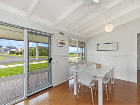 Ocean Spray Retreat - Accommodation Kalgoorlie 2