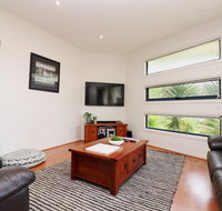 Ocean Whispers - Pets WiFi 300m Beach 3 Bdrm Linen - Accommodation Kalgoorlie