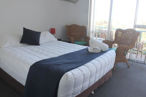 Oceanside Hawks Nest - Accommodation Kalgoorlie 3