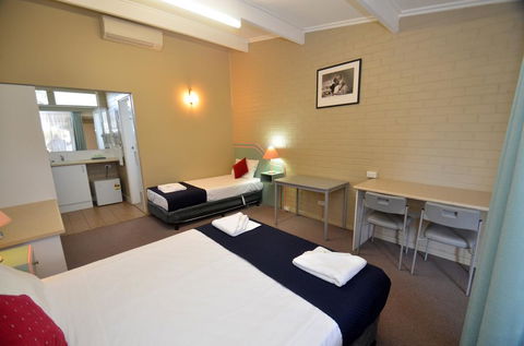 Parkview Motor Inn - Accommodation Kalgoorlie 0