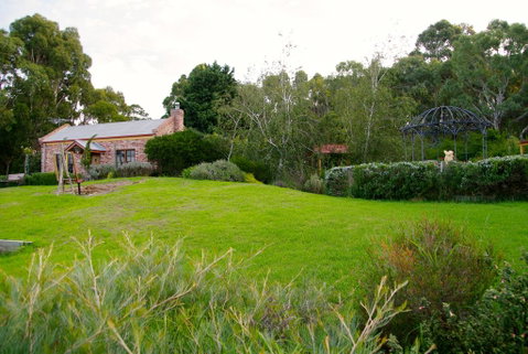 Pear Tree Hollow - Accommodation Kalgoorlie 0