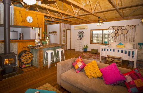 Peppercorn Cabin - Accommodation Kalgoorlie 0