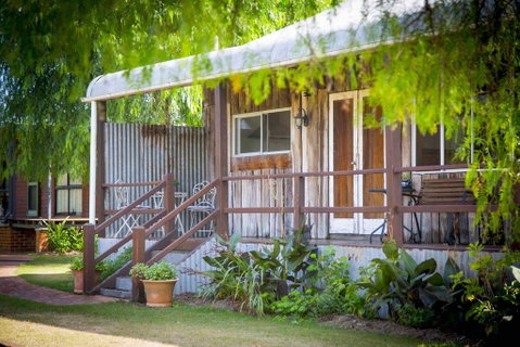Peppercorn Cabin - Accommodation Kalgoorlie 1