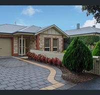 Perfect Location Central Modern Cottage - Free WiFi - Accommodation Kalgoorlie