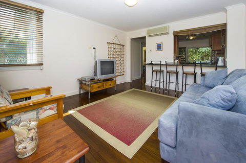 Picnic Bay Apartments Unit 4 - Accommodation Kalgoorlie 1