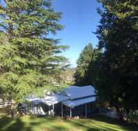 Pine Hill Cottage Acreage in Nature Trees Views mid Katoomba Leura - Accommodation Kalgoorlie