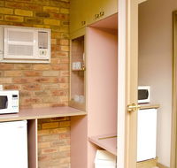 Pines Country Club Motor Inn - Accommodation Kalgoorlie