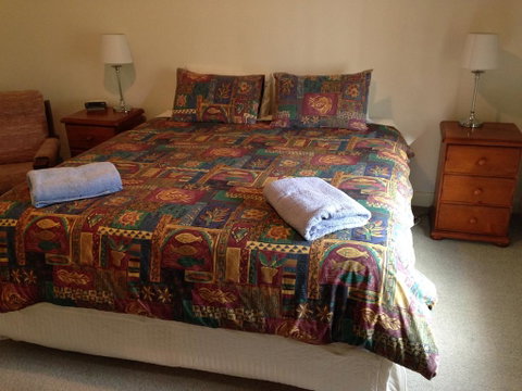 Pinkerton Hill Naracoorte - Accommodation Kalgoorlie 1