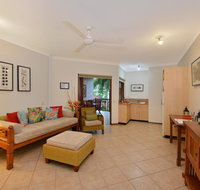 Poolside  Hibiscus - Accommodation Kalgoorlie