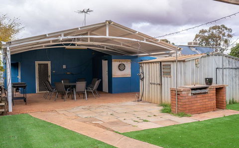 Prospectors Carriage House - Accommodation Kalgoorlie 3