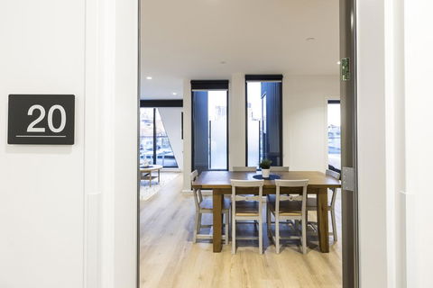 Q Squared Serviced Apartments - Accommodation Kalgoorlie 3