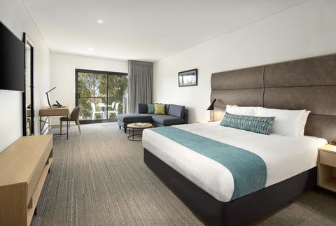 Quality Hotel Lakeside - Accommodation Kalgoorlie 2