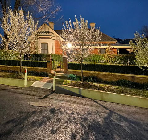 QUILTY HOUSE (Formerly Beethovens) - Accommodation Kalgoorlie 0