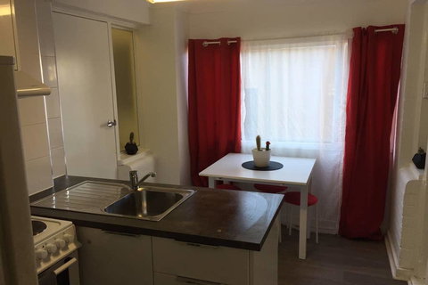 Quirky, Sunny, Spacious Apartment In The Heart Of Darlinghurst - Accommodation Kalgoorlie 3