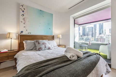 QV2 APARTMENT ON SWANSTON ST - Accommodation Kalgoorlie 0