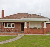 Red Brick Beauty - Central Cottage - Accommodation Kalgoorlie